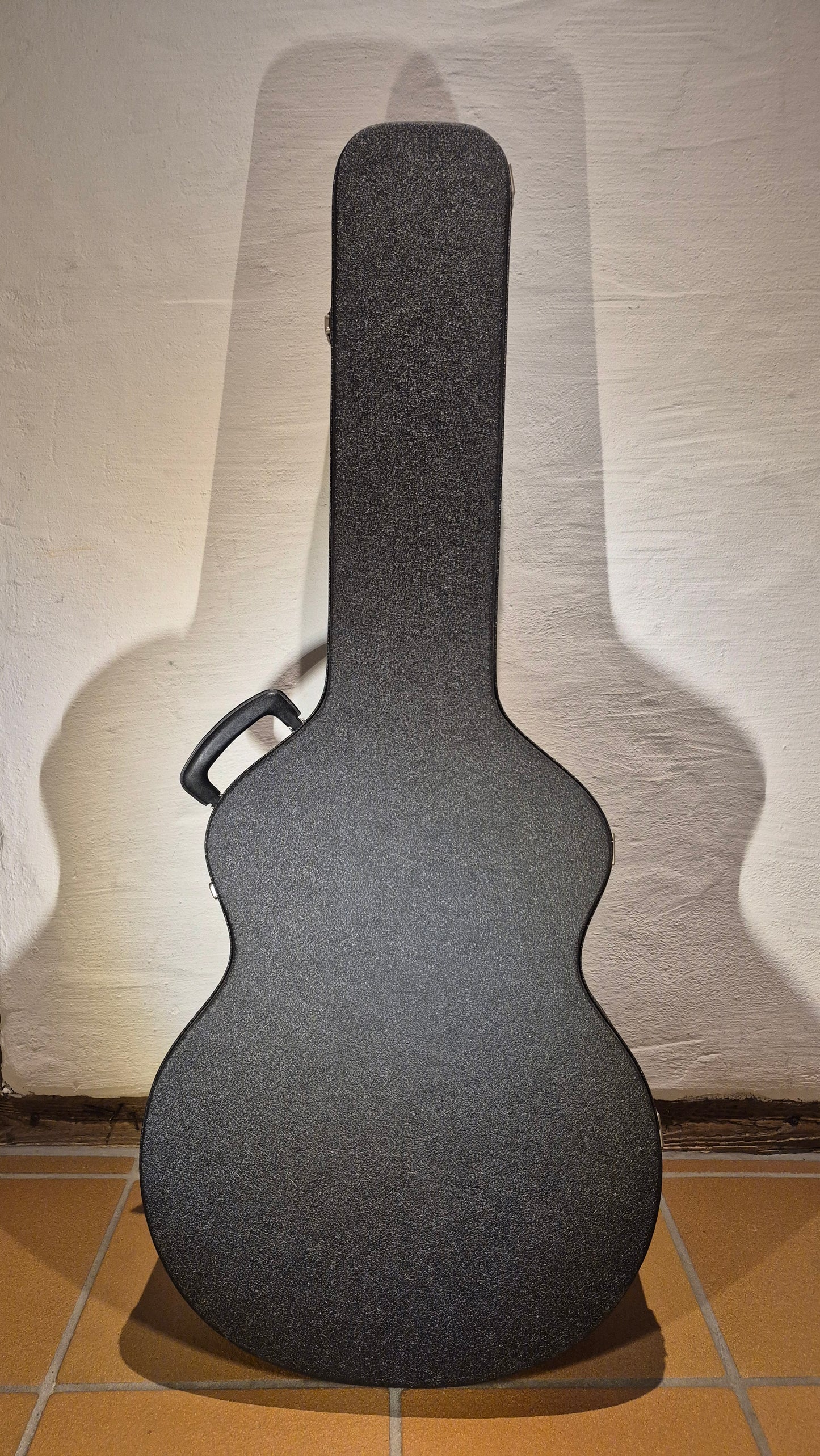 Koffer für Jumbo Gitarren