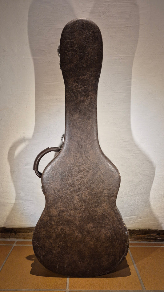 Koffer für klassische Gitarren