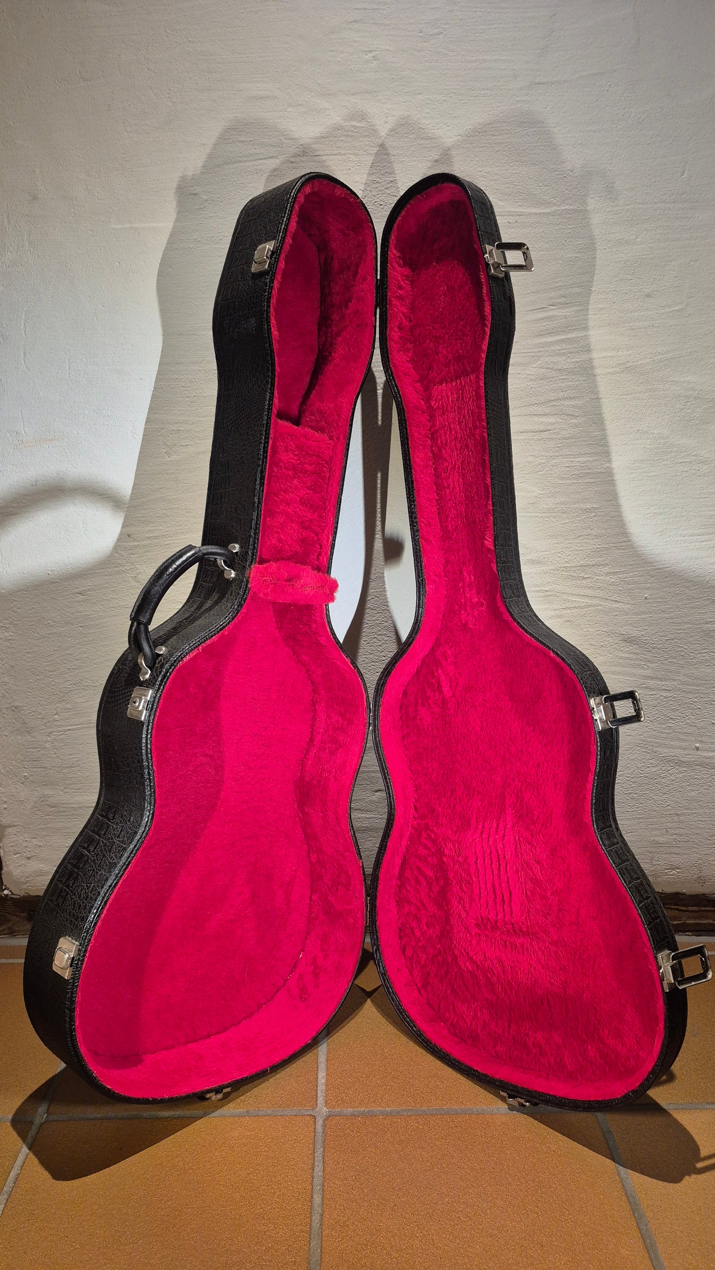 Koffer für klassische (und OM) Gitarren
