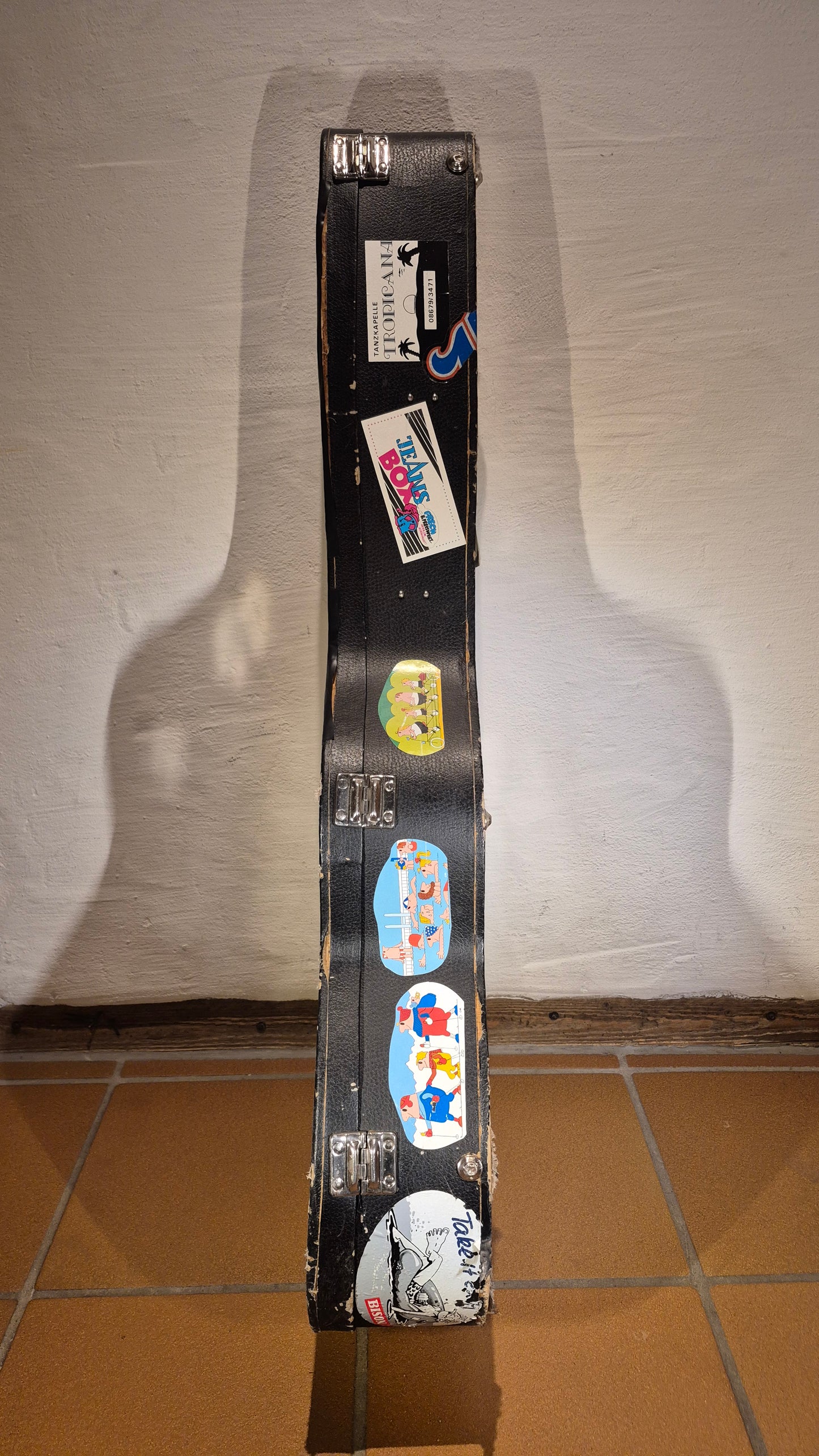 Koffer für OM Gitarren