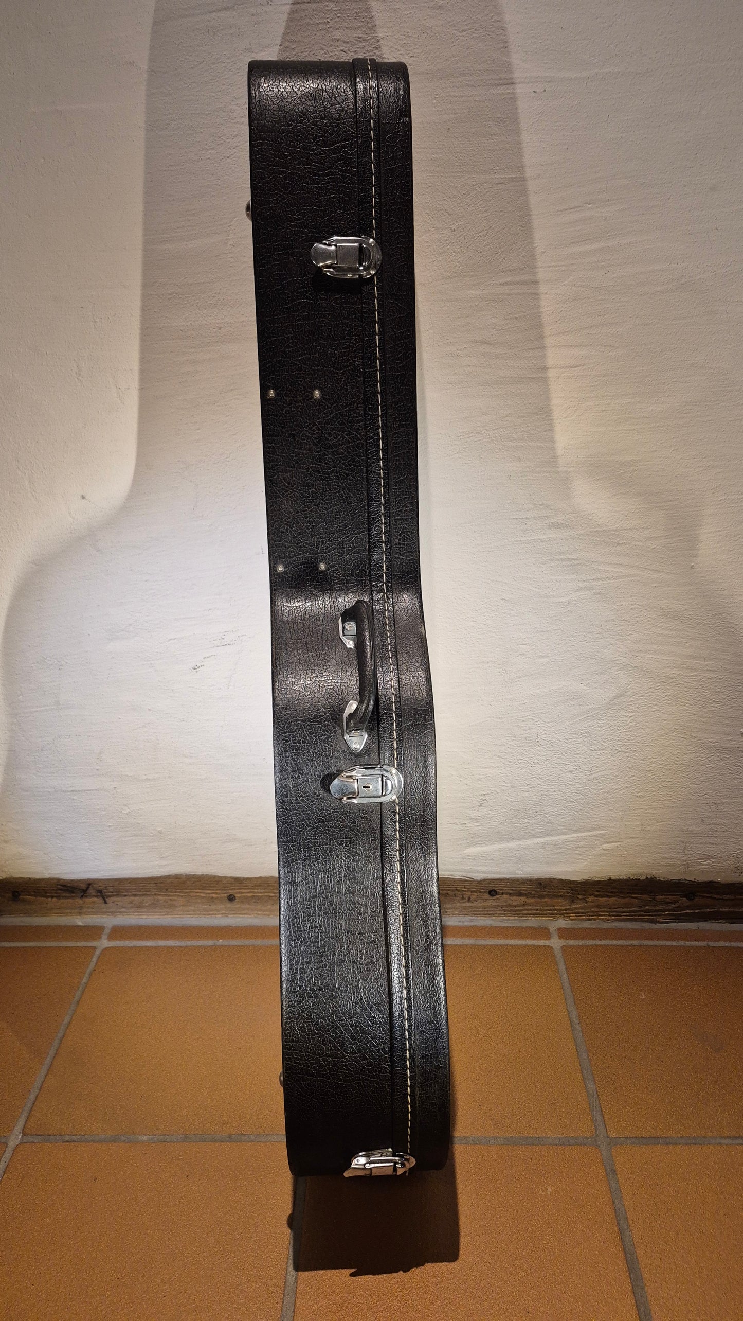 Koffer für klassische (und OM) Gitarren