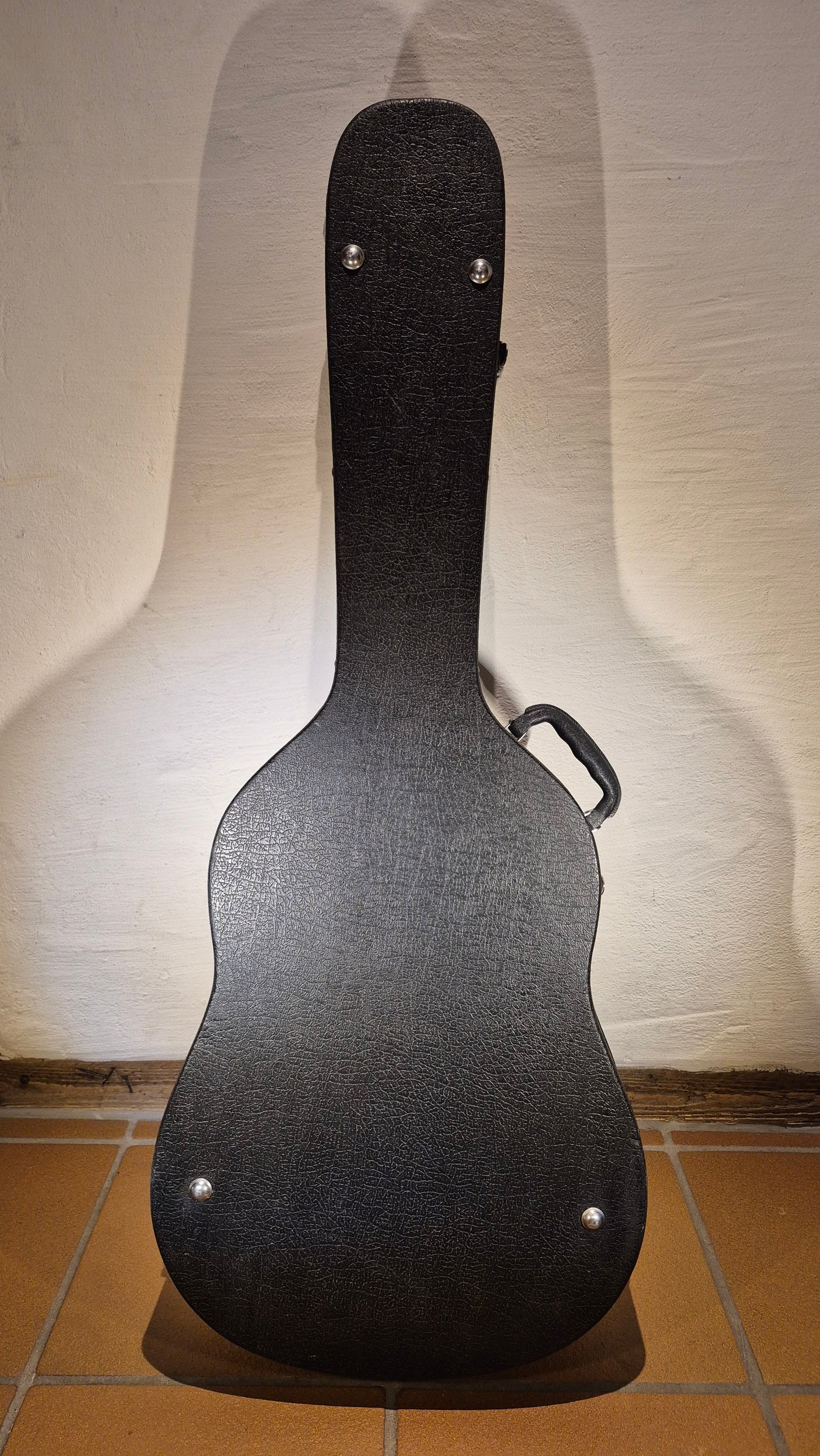 Koffer für klassische (und OM) Gitarren