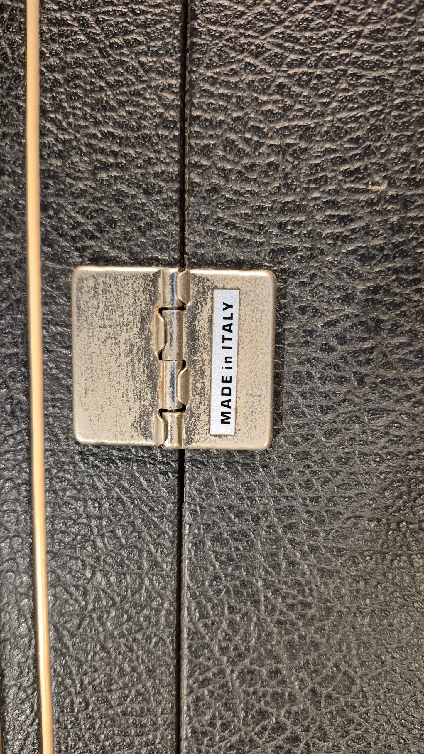 Koffer für Western Gitarren
