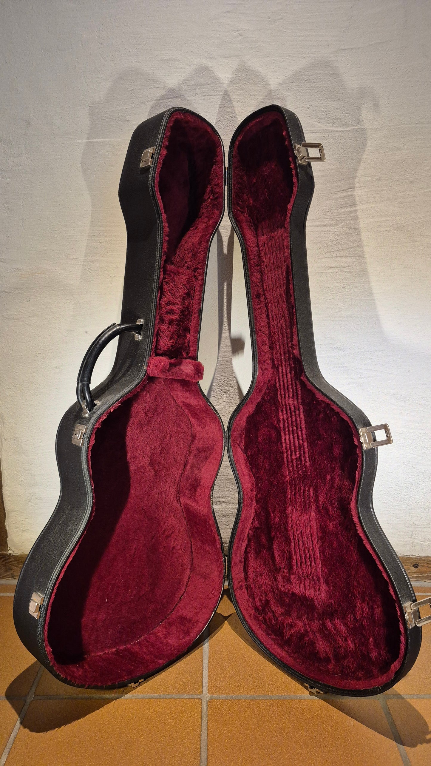 Koffer für klassische (und OM) Gitarren