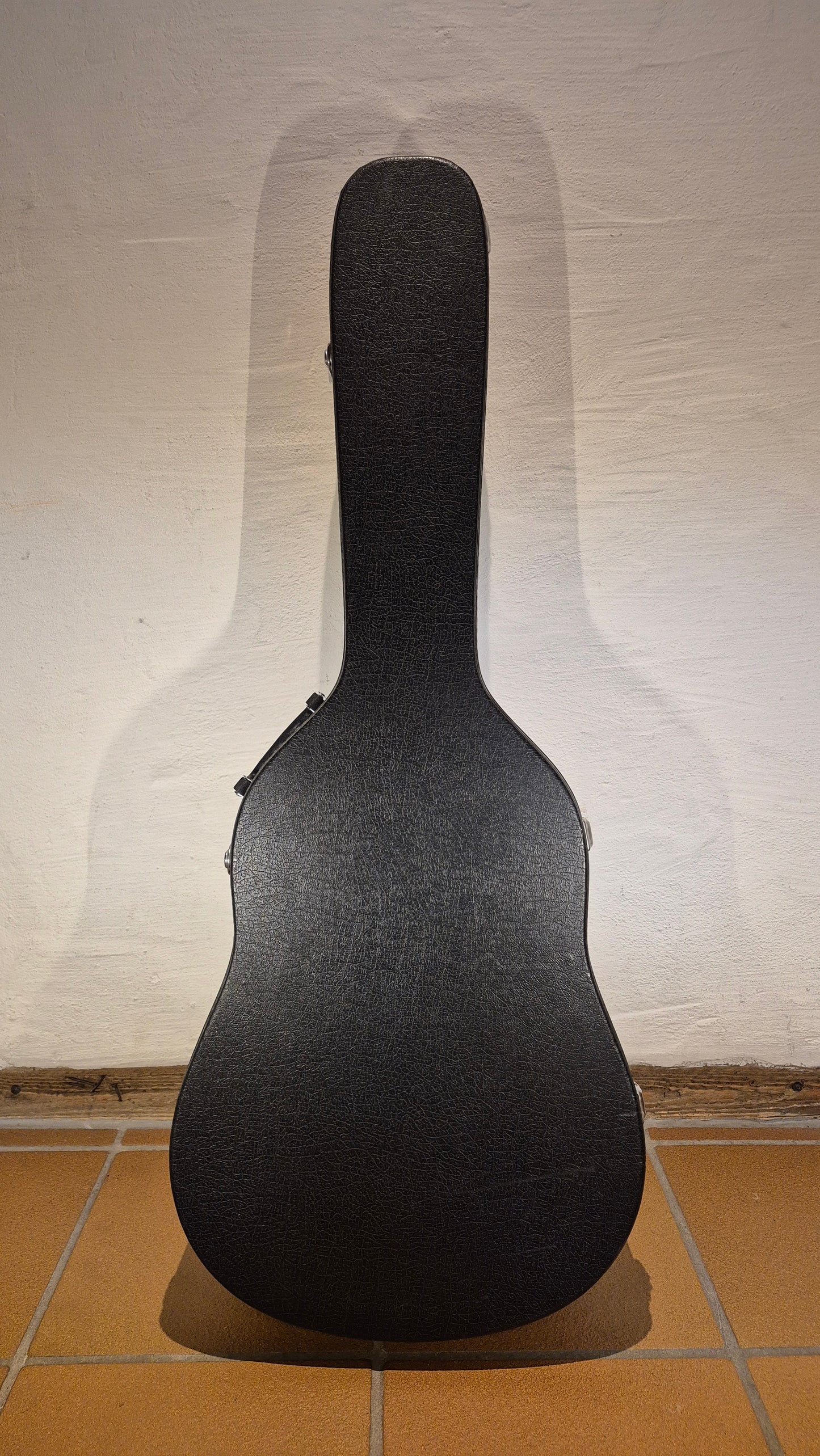 Koffer für klassische (und OM) Gitarren