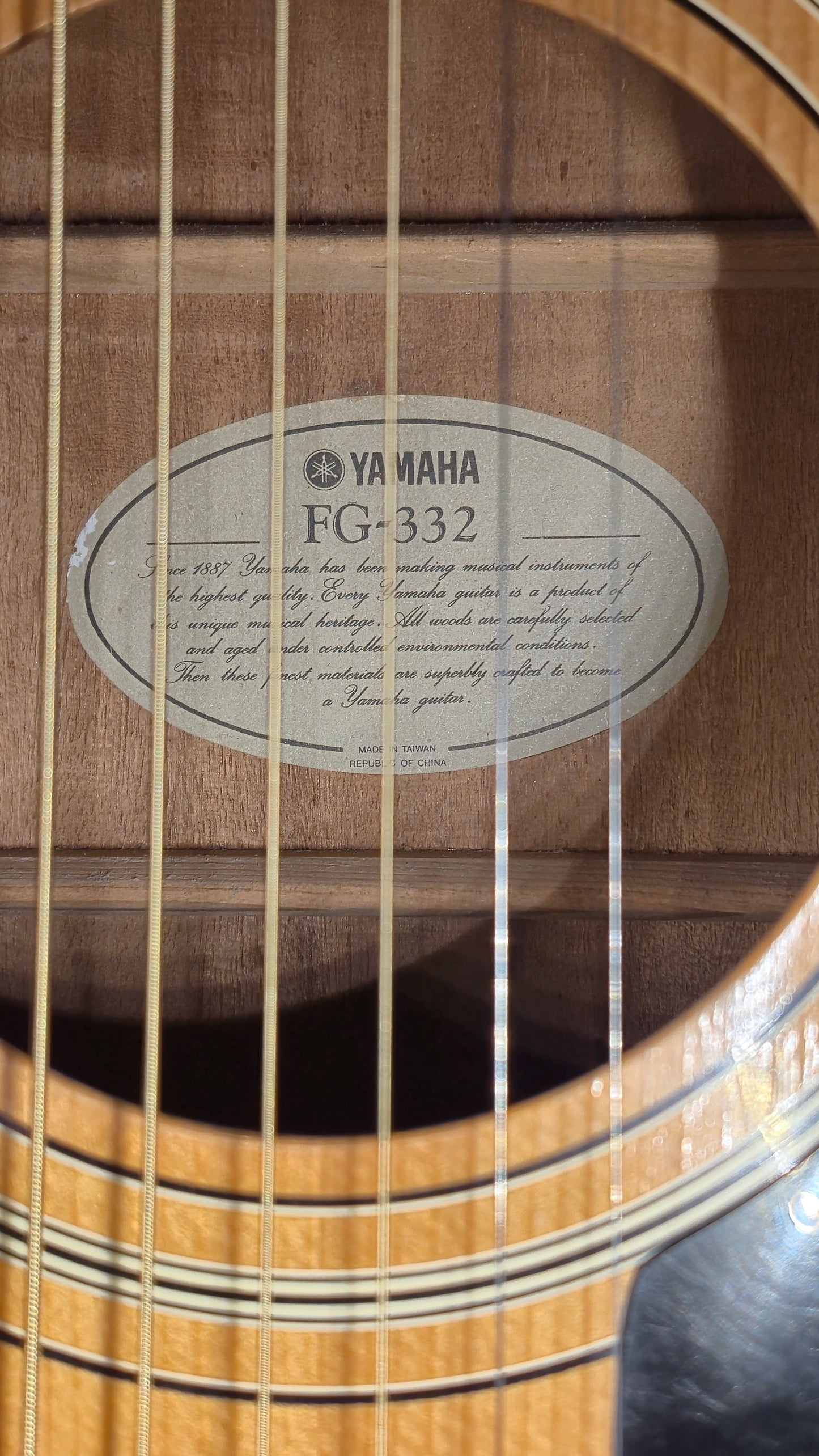 Yamaha FG-332 1977 - 1981