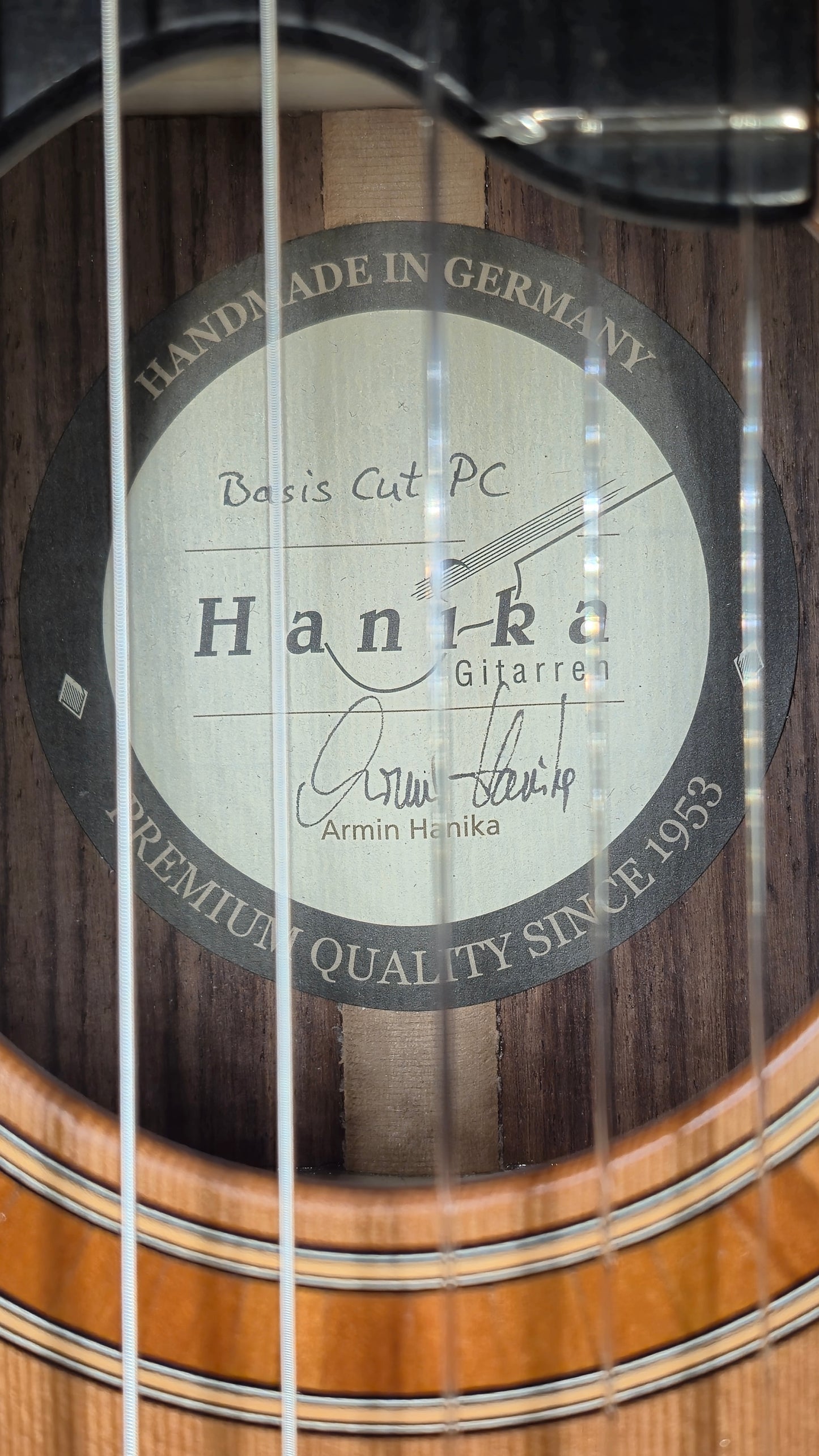 Armin Hanika Basis Cut PC 2023