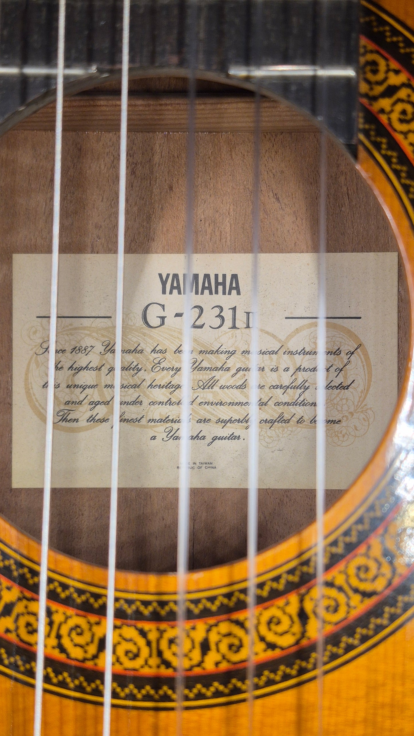 Yamaha G-231 II