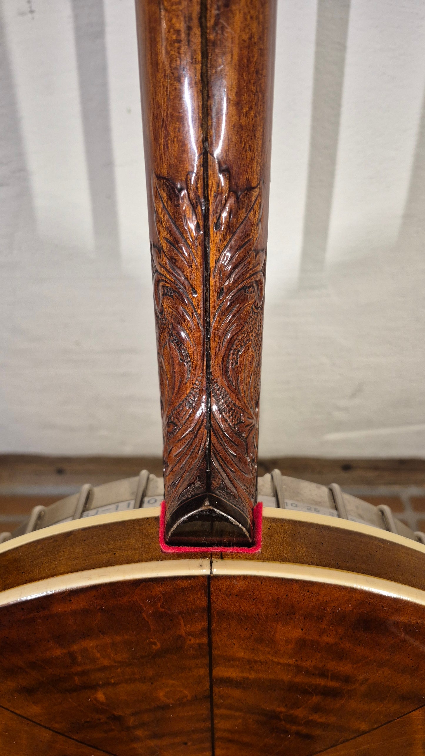 Vega No. 3 Tubaphone Prectrum Banjo 1924