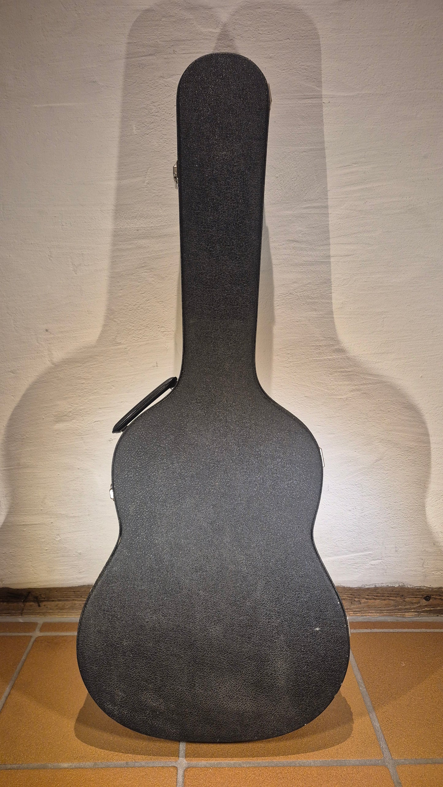 Koffer für klassische (und OM) Gitarren