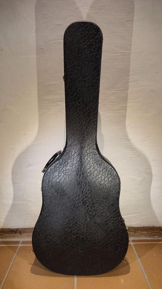 Koffer für klassische Gitarren